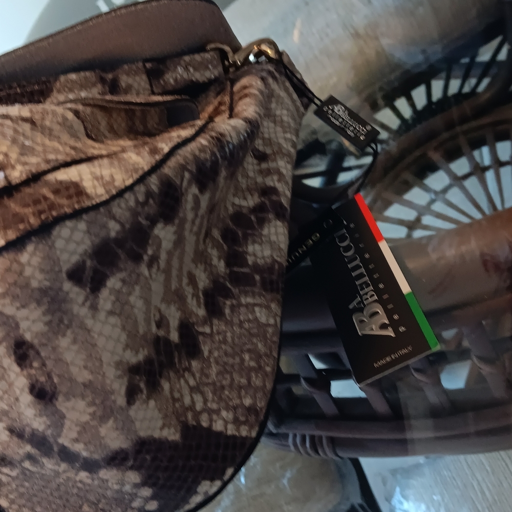 ABullucci Handbag! - Picture 16 of 16